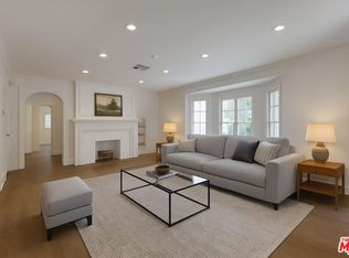 859 S Le Doux Rd, Los Angeles, CA 90035