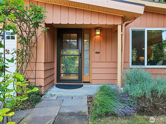 4th image of 11746 22nd Avenue NE