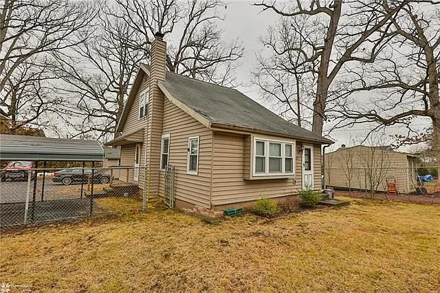 4205 Huckleberry Rd photo 1