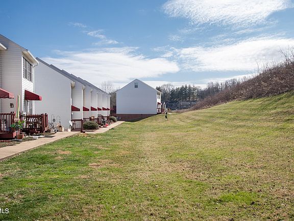 4th image of 659 Beaverview Dr #659