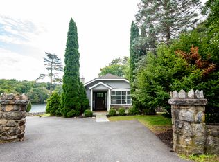 112 W Lake Blvd, Mahopac, NY 10541