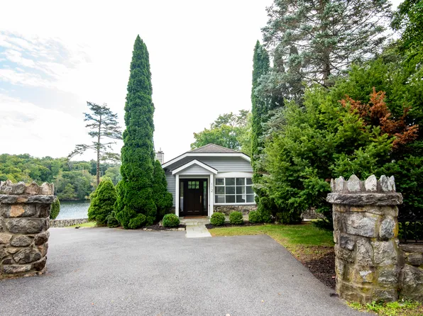 112 W Lake Blvd, Mahopac, NY 10541