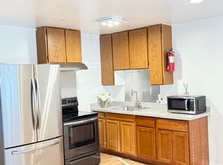 3421, Oakland, CA 94605