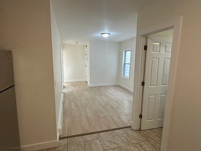 274 Cleveland St #2 — Photo 10