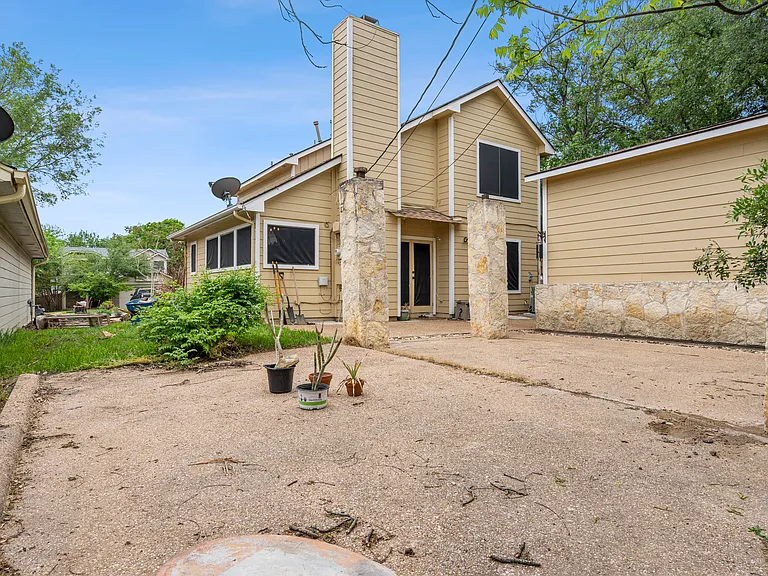 3108 Linnet Dr — Photo 6
