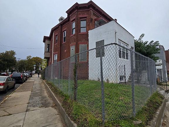2nd image of 200 N 52nd St
