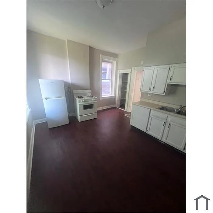 Building Photo - 3418 Miami St