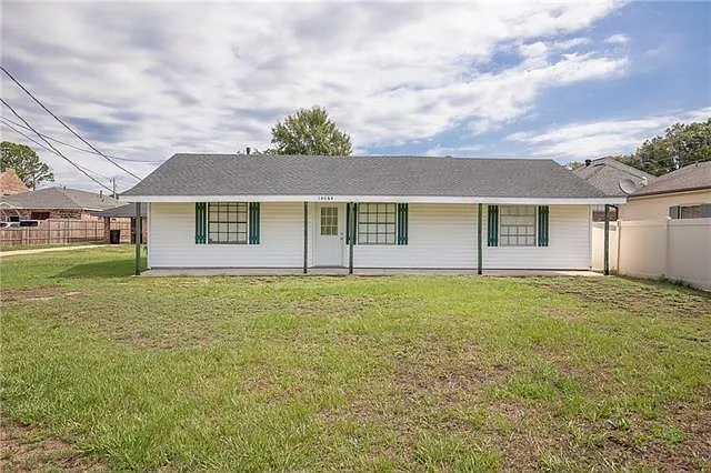 2 bed, 1.0 bath, 1087 sqft, $1,650 — Photo 1