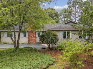 860 Diamondhead Dr S, Pinehurst, NC 28374