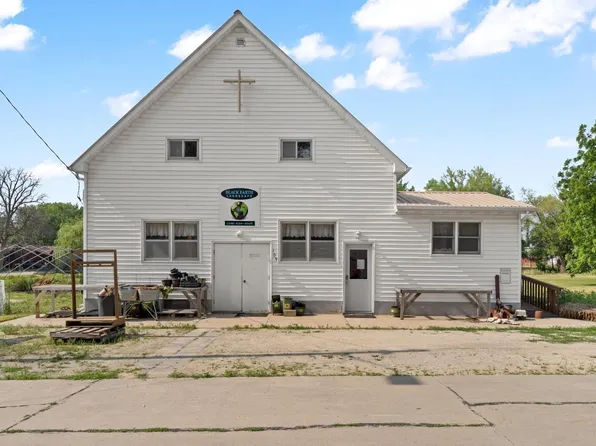 109 Prospect St, Aurora, IA 50607