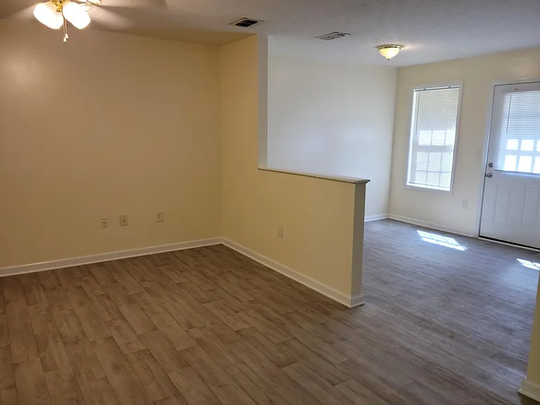 209 E Wilson St #130 — Photo 5
