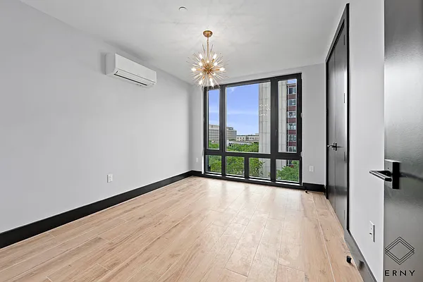 Rented by ERNY LLC | media 22