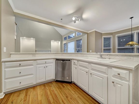 2nd image of 11818 Prestmoor Ct