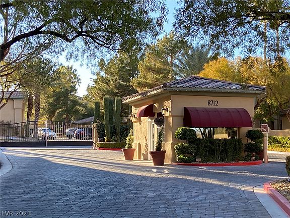 2nd image of 1709 Sky Of Red Dr Unit 204