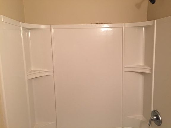 5th image of 2027 Ottawa Dr