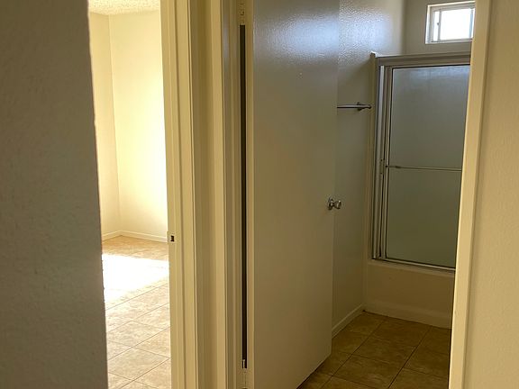 5th image of 2833 Francis Ave APT 103