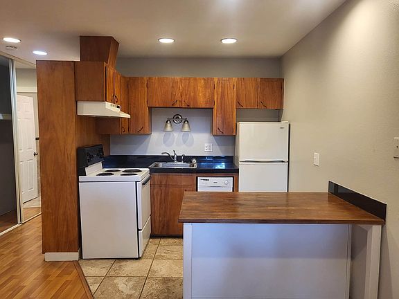 Kitchen from entry