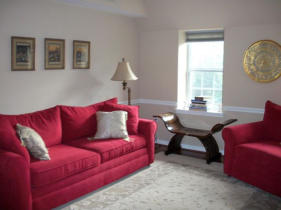 2nd image of 1805 N Queens Ln