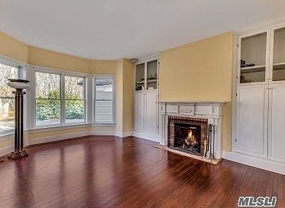 5th image of 385 Grissom Ln