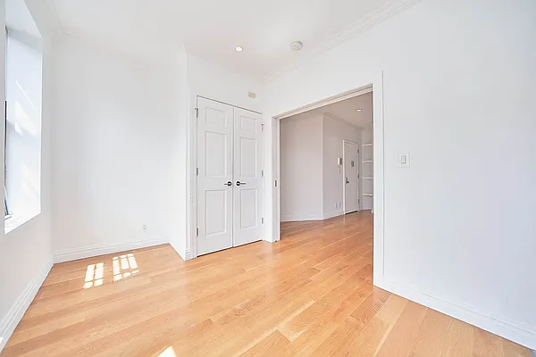 Rented by Living New York | media 11