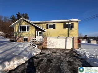 1221 Byfield St, Allentown, PA 18103