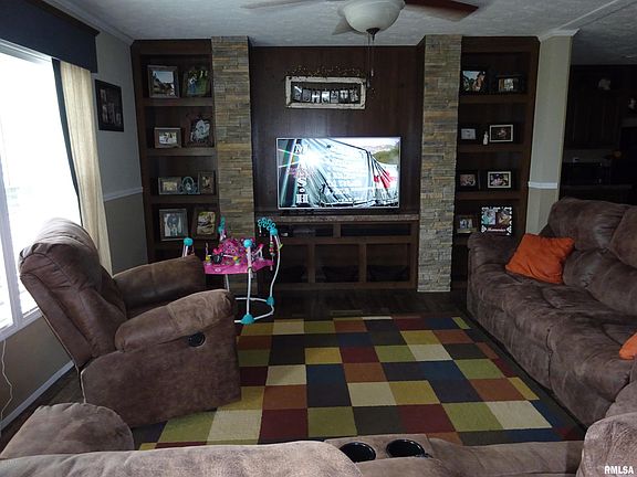 2nd image of 1308 Largent St