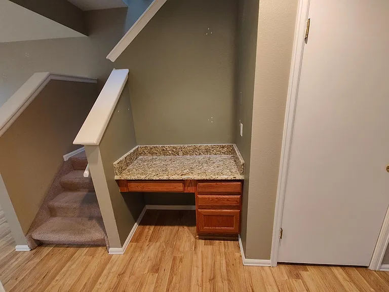 2092 Bristlecone Dr — Photo 4