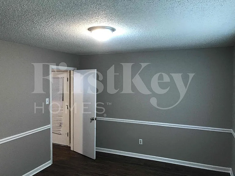 5015 Hickory Bark Dr — Photo 4