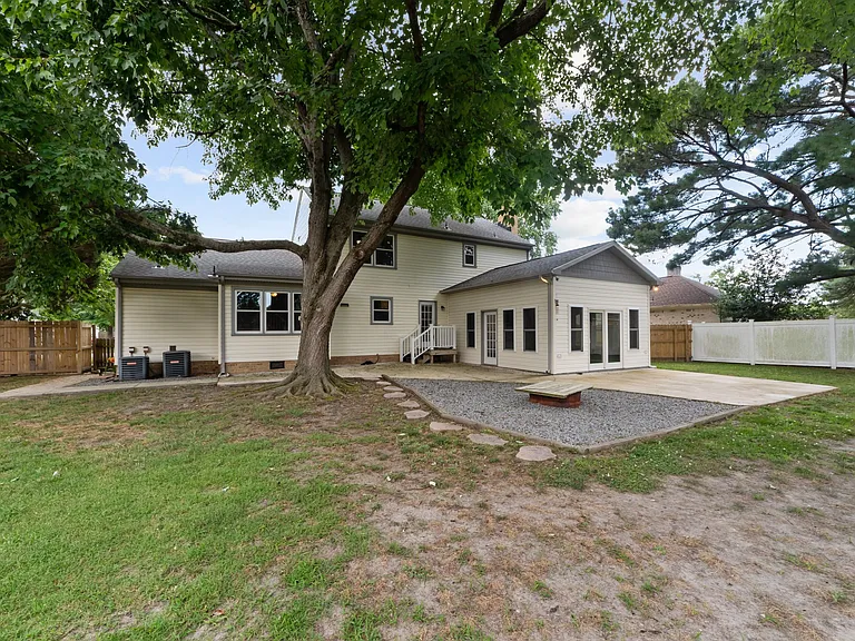 435 Currituck Dr — Photo 31