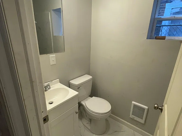 2833 N 8th St #1 — Photo 2