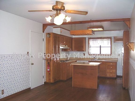 5th image of 4958 Hyde Park Dr
