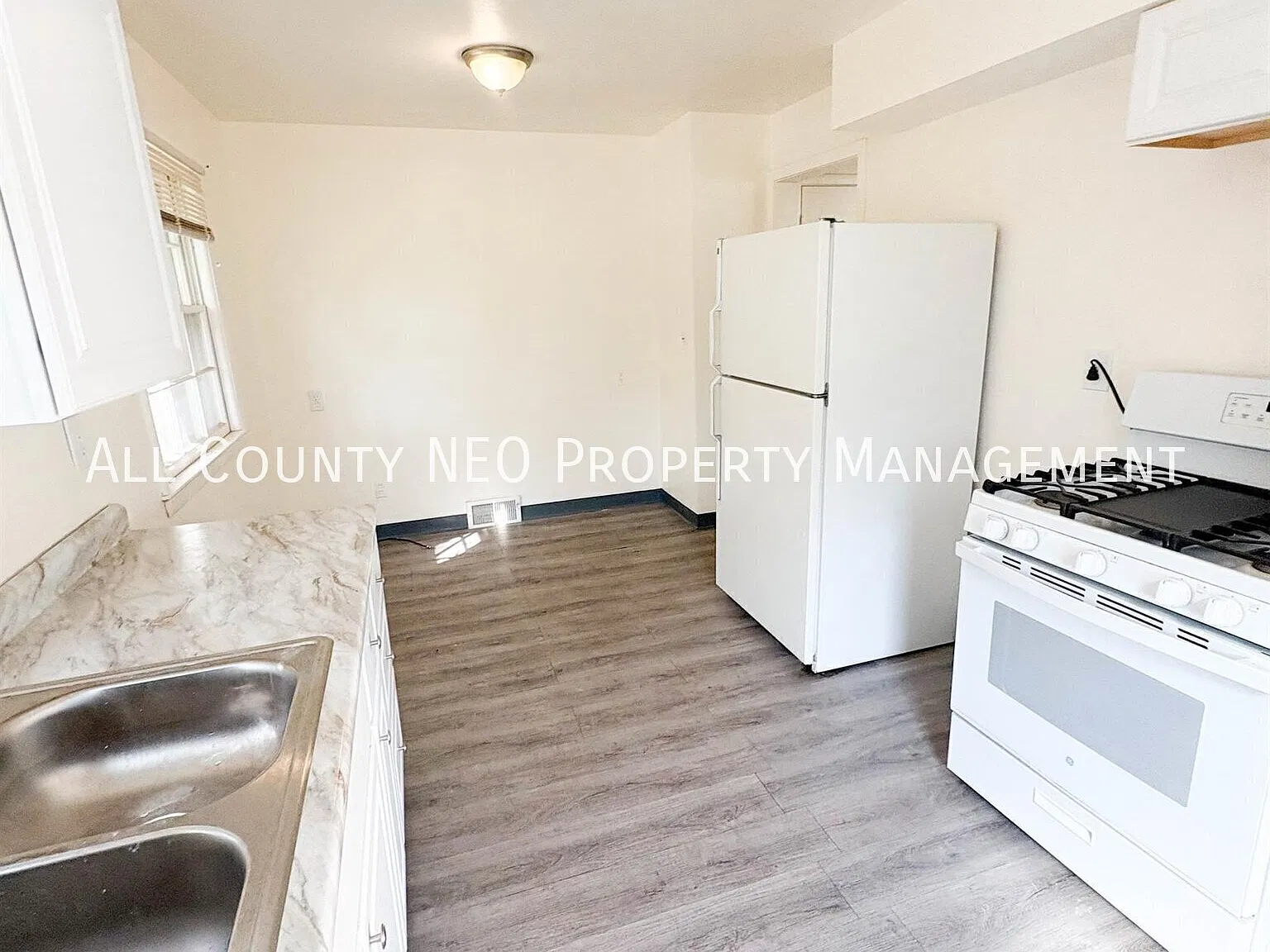 3 bed, 2032 sqft, $1,750 — Photo 3