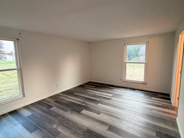 1641 Whitehall Dr — Photo 6