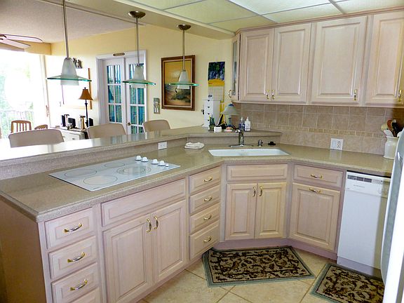 2nd image of 88540 Overseas Hwy APT 201