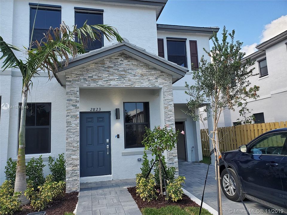 1st image of 2823 SW 16th Ter