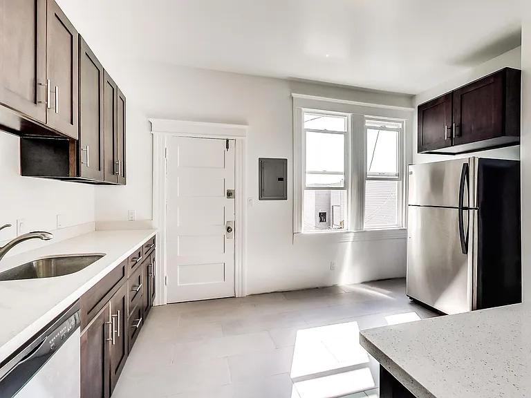 1087 Natoma St — Photo 15