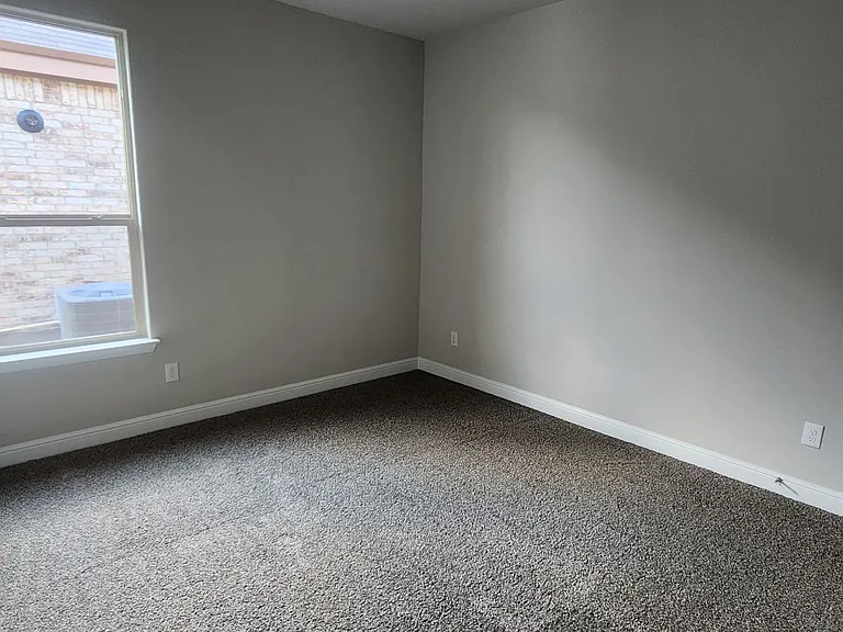 1029 Kirkham Way — Photo 9