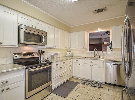 2nd image of 9200 Hanging Moss Dr