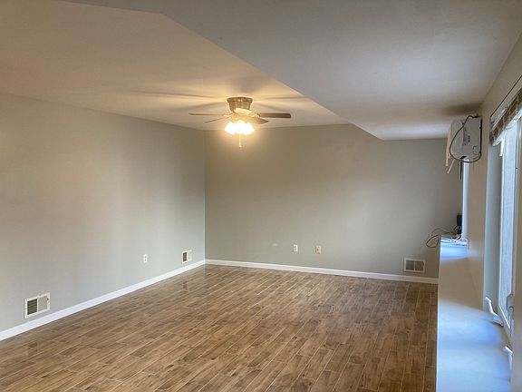 3rd image of 42 Erika Loop Floor 1