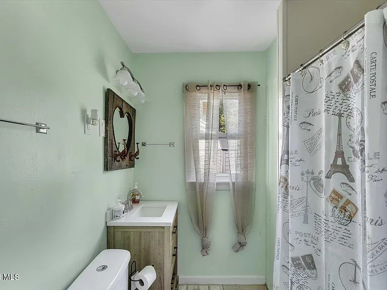 68 Marvin St — Photo 37