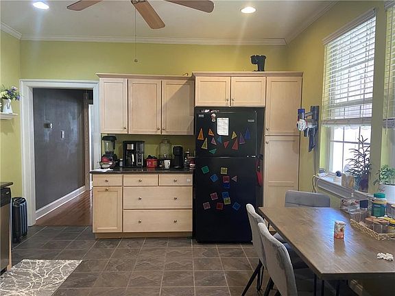3rd image of 5424 Hawthorne Pl