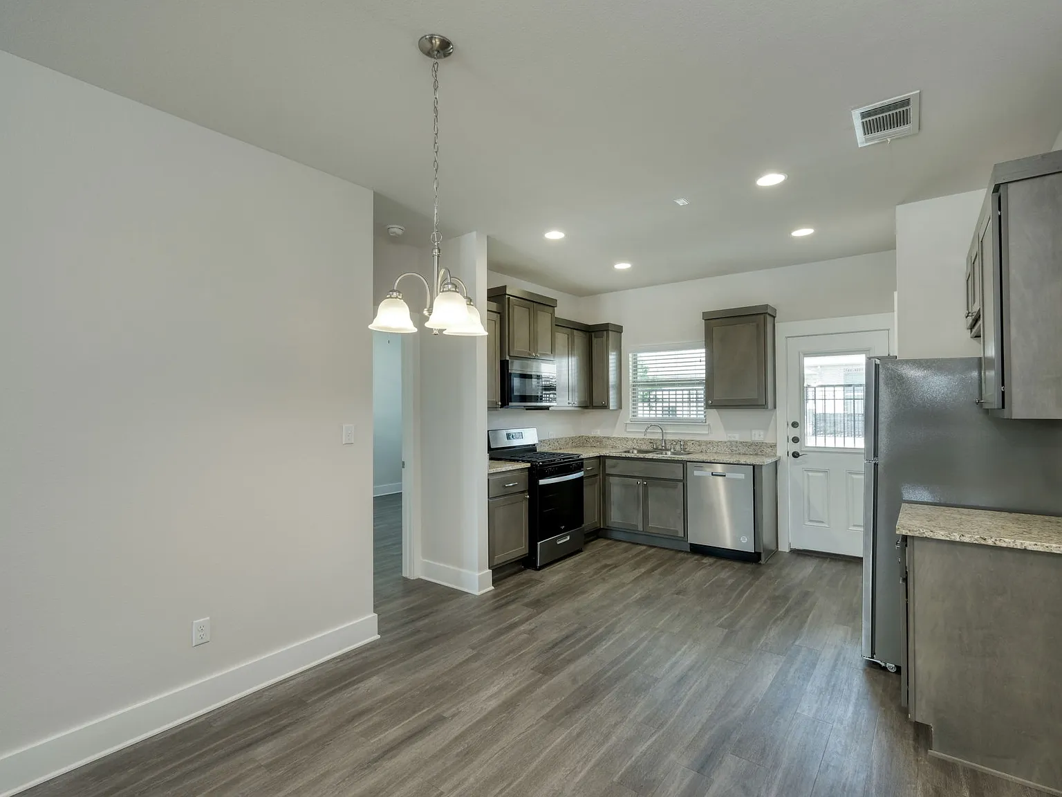 Windermere Parke Garden Villas — Photo 3