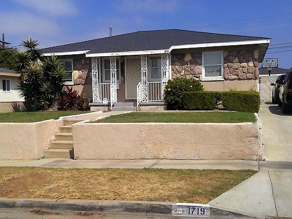 3rd image of 1719 W 110th Pl