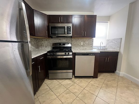 3rd image of 87-05 166th St #4J