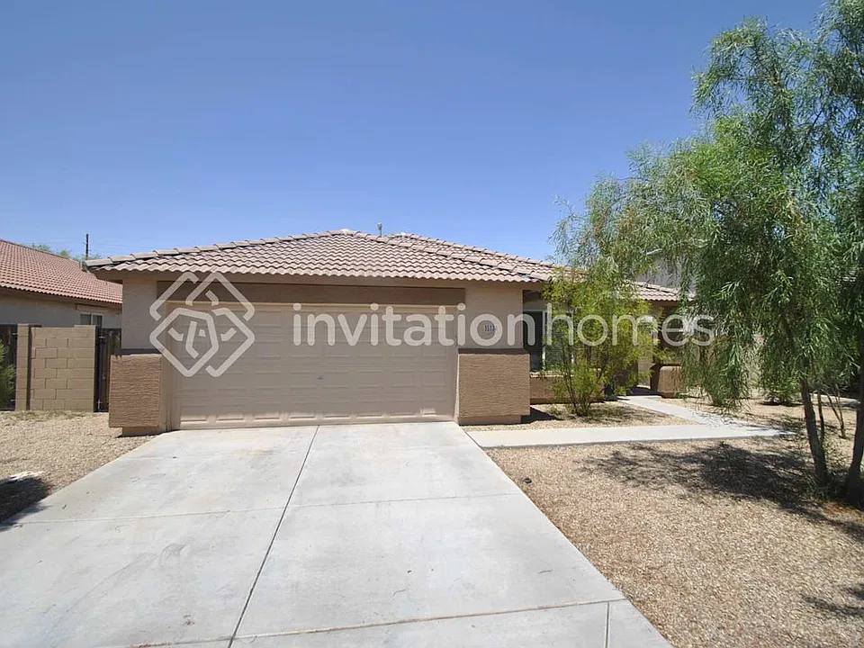 15134 W Woodlands Ave