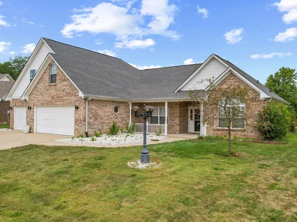 6168 W Morgan Ct, New Palestine, IN 46163