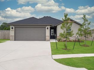 2144 Emily Rae Ln, Blanchard, OK 73010