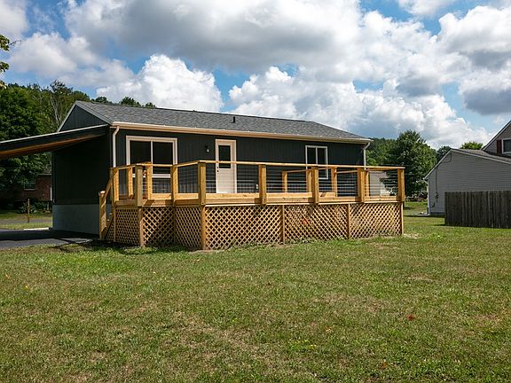 2nd image of 26 Red Wing Ln