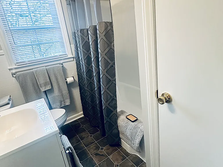 918 Harris St #918 — Photo 19