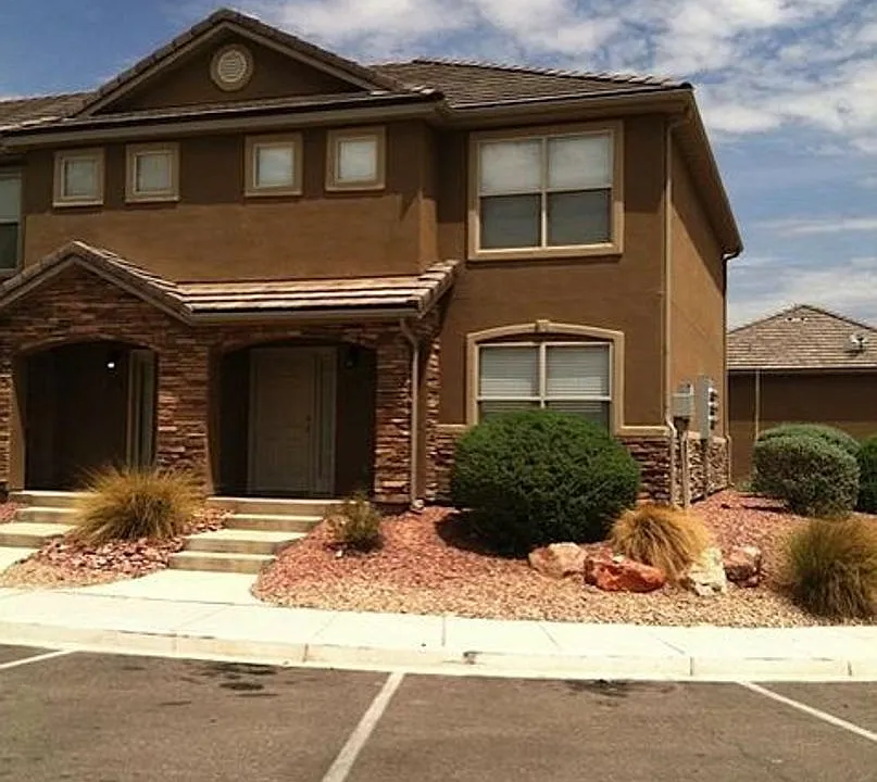 3155 S Hidden Valley Dr #280